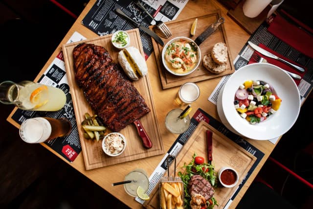 Gdzie zjeść w Krakowie Stare Miasto? Odkryj najlepsze restauracje
